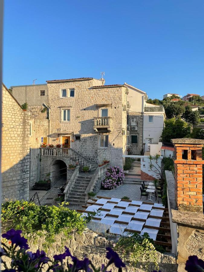 Guest House Klaudija Trogir Exterior foto