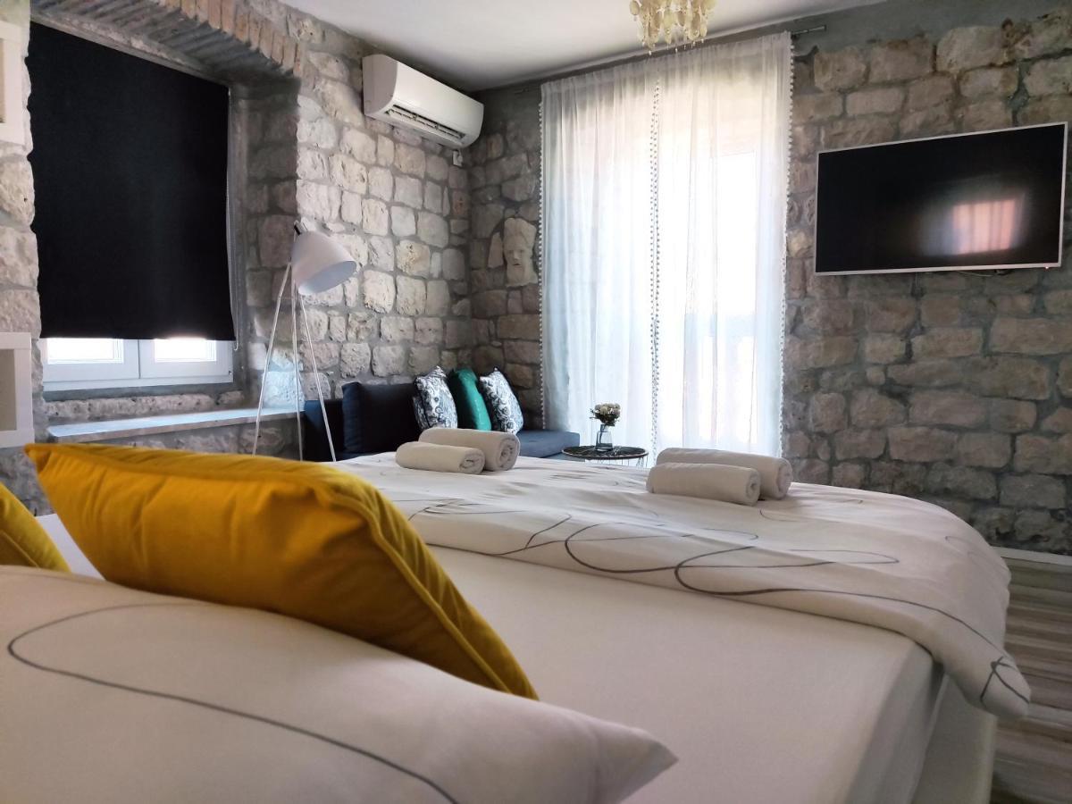 Guest House Klaudija Trogir Exterior foto