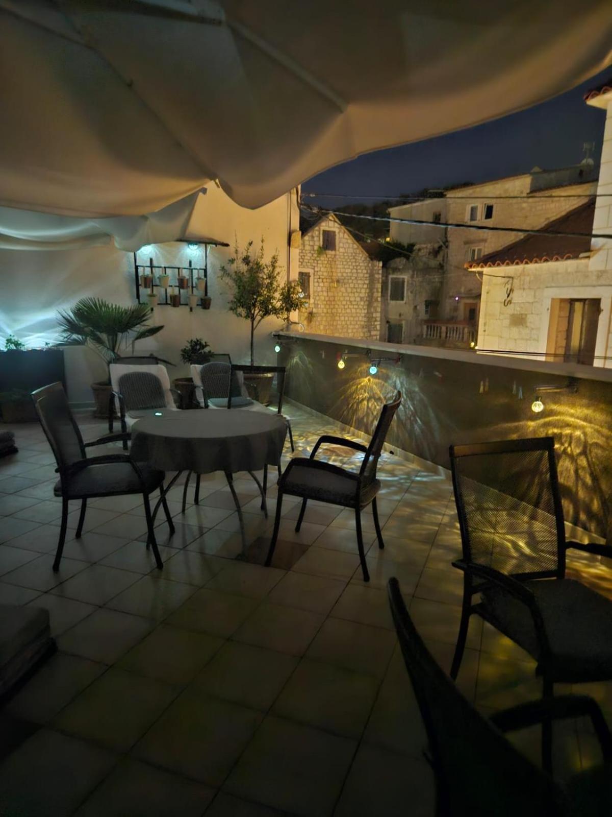 Guest House Klaudija Trogir Exterior foto